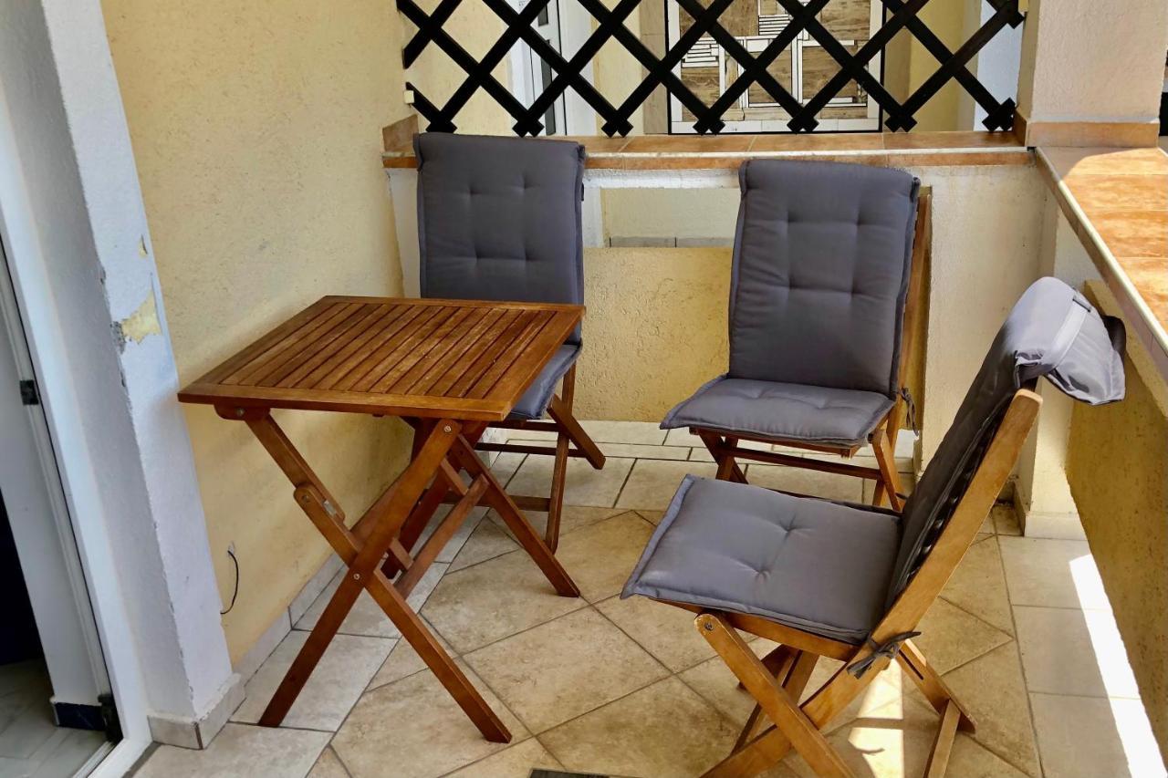 Villa Latina With 6 Apartments And A Shared Pool 维尔 外观 照片