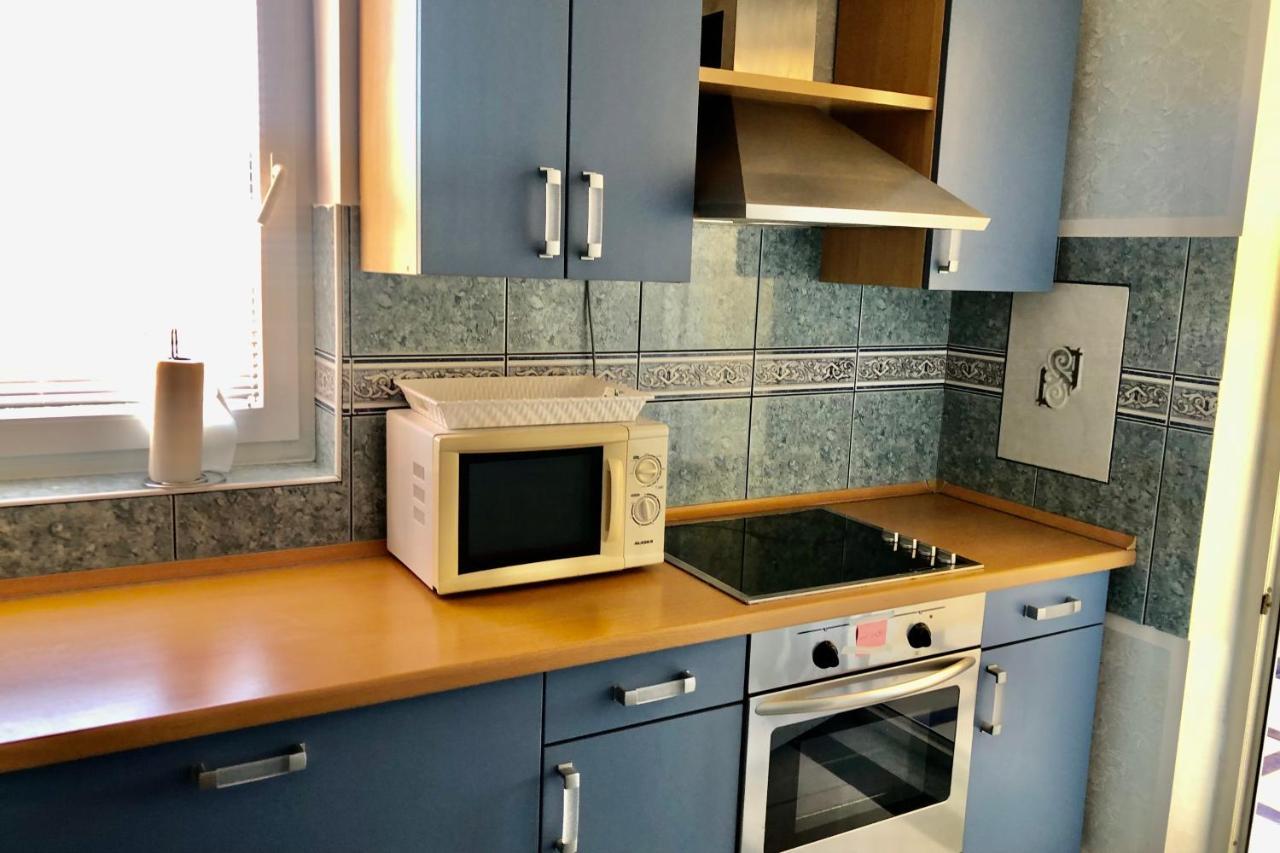 Villa Latina With 6 Apartments And A Shared Pool 维尔 外观 照片