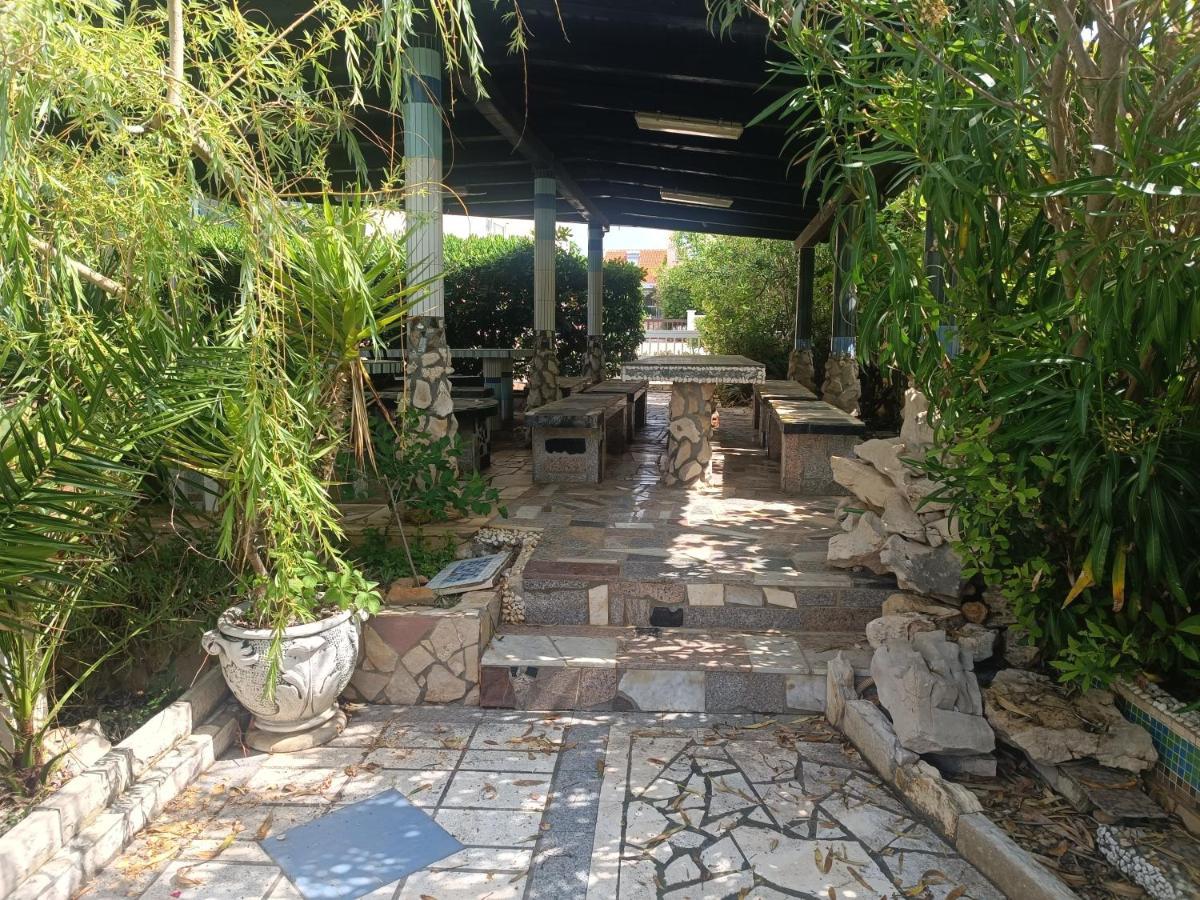 Villa Latina With 6 Apartments And A Shared Pool 维尔 外观 照片