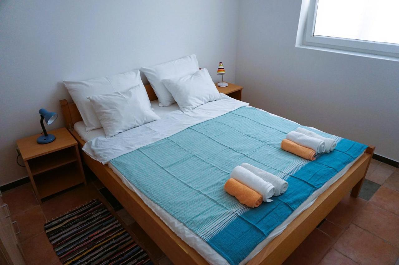 Villa Latina With 6 Apartments And A Shared Pool 维尔 外观 照片